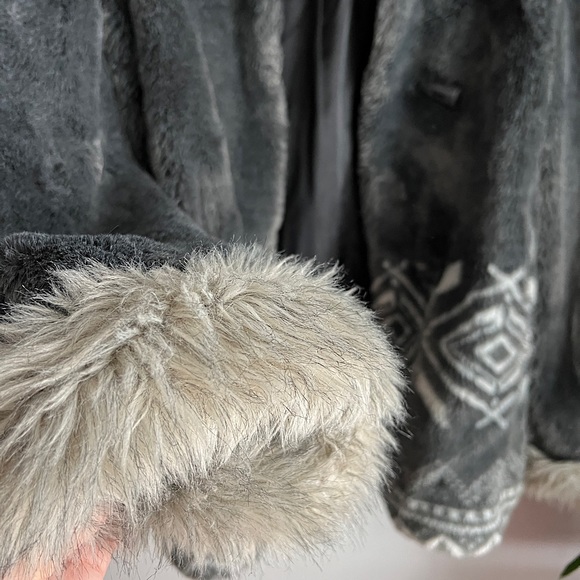 Vintage Coat Faux Fur - Picture 4 of 5